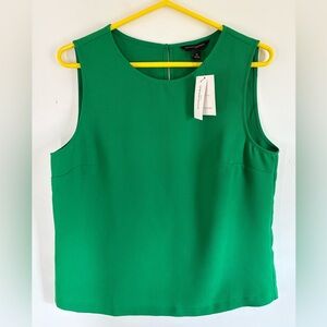 Festive Banana Republic Sleeveless Shell in New Green. Women’s M. New with Tags